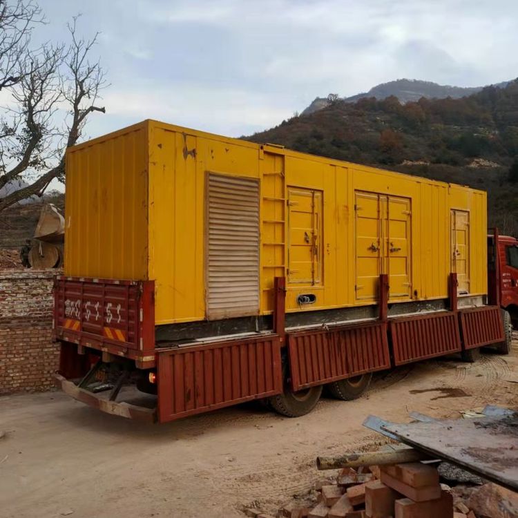 新源200kW 发电机组在带电阻性负载时，输出功率会受到哪些因素的影响？