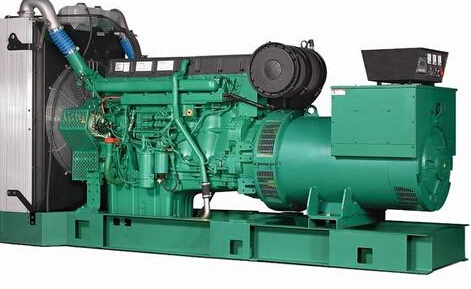 新源发电机除垢后需要用清水冲洗水冷式机油散热器几次？